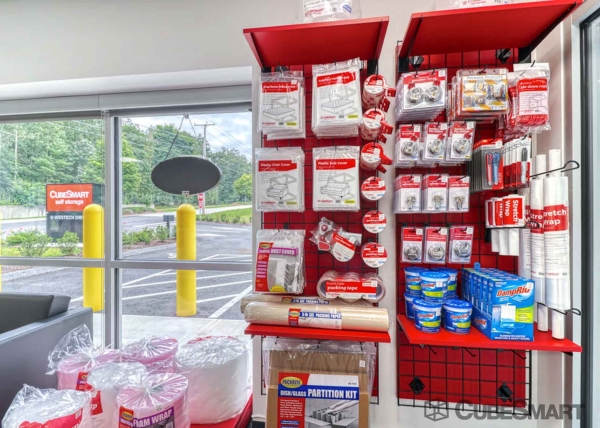 Facility photo: //images.sparefoot.com/medium/22751069144c8b67414.jpg