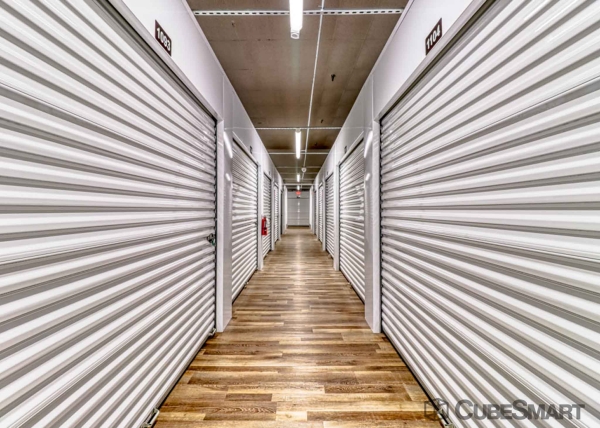 Facility photo: //images.sparefoot.com/medium/22751168835e7ecf381.jpg