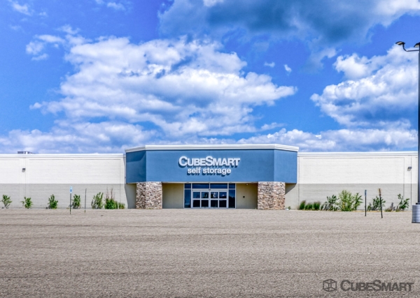 Facility photo: //images.sparefoot.com/medium/22751168d79e4e63ce6.jpg