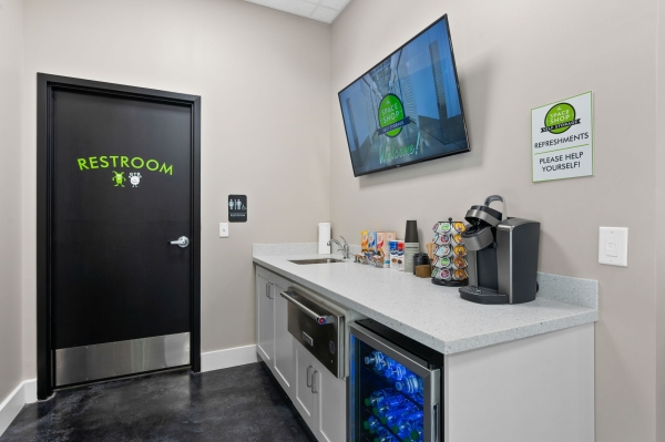 Storage Units at Space Shop Self Storage - Gordy Parkway - 2925 West Frank Gordy Parkway