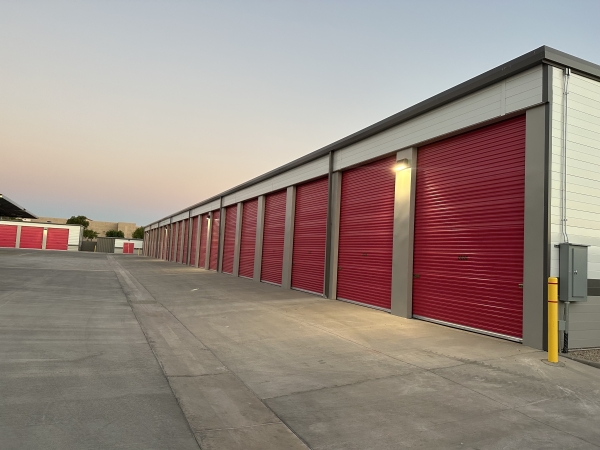 Storage Units at Pink Door Storage & RV - Gilbert - 4560 East Orchid Lane