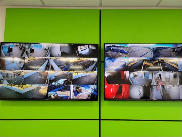 Storage Units at Extra Space Storage - 7308 - Phoenix - 25th Ave - 10425 North 25th Avenue