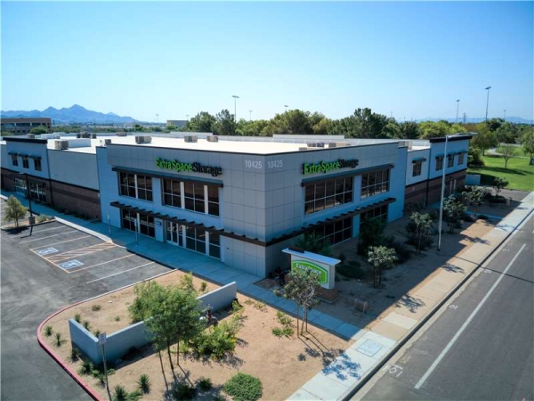 Storage Units at Extra Space Storage - 7308 - Phoenix - 25th Ave - 10425 North 25th Avenue