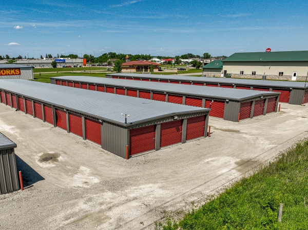 Facility photo: //images.sparefoot.com/medium/22756663d97c78ab53e.jpg