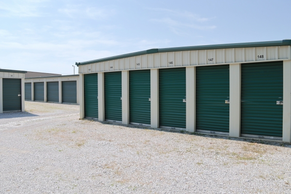 Facility photo: //images.sparefoot.com/medium/22760768cc6f4376cb6.jpg