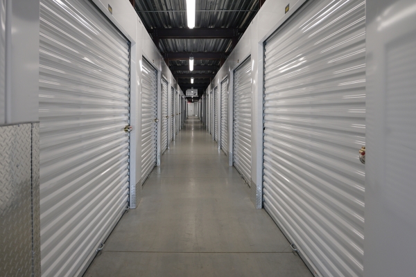 Facility photo: //images.sparefoot.com/medium/2276086566193824274.jpg
