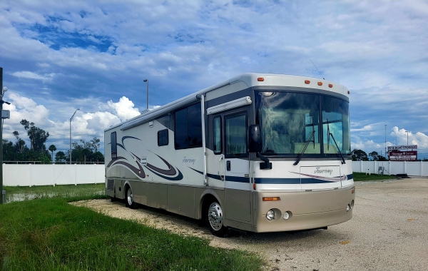 Facility photo: //images.sparefoot.com/medium/227614653bb137c2a0c.jpg