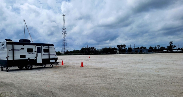 Facility photo: //images.sparefoot.com/medium/227614653bb13fd0688.jpg