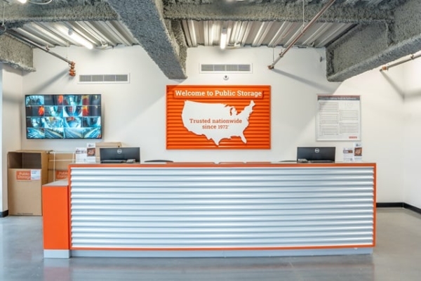 Facility photo: //images.sparefoot.com/medium/227616695d178795a68.jpg