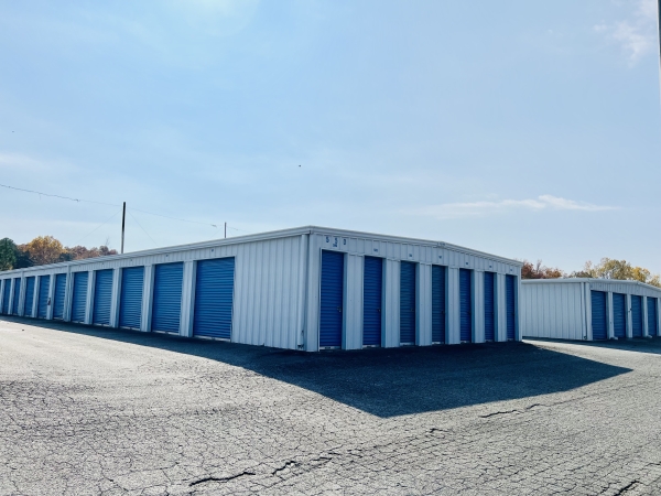 Storage Units at USA Storage Centers - Brown's Bridge - 4680 Browns Bridge Road