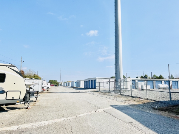 Storage Units at USA Storage Centers - Brown's Bridge - 4680 Browns Bridge Road