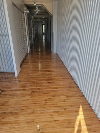 Facility photo: //images.sparefoot.com/medium/22775268d300eb4064b.jpg