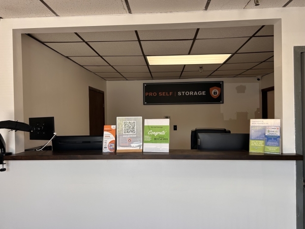 Facility photo: //images.sparefoot.com/medium/22775268d3012b1de77.jpg