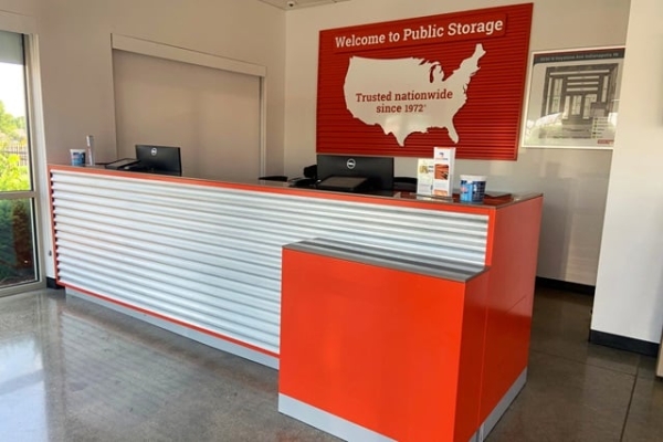 Storage Units at Public Storage - Indianapolis - 5030 N Keystone Ave - 5030 N Keystone Ave