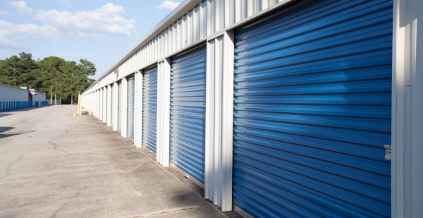 Facility photo: //images.sparefoot.com/medium/22818868e944ad93e75.png
