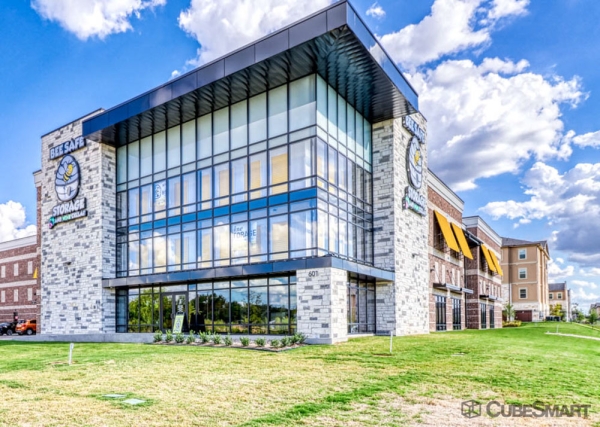 Storage Units at CubeSmart Self Storage - TX Round Rock University Blvd - 601 University Boulevard