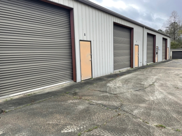 Facility photo: //images.sparefoot.com/medium/22826864b820421c005.jpg