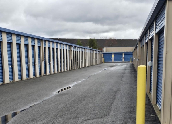 Facility photo: //images.sparefoot.com/medium/22832069be88b1193ef.jpg