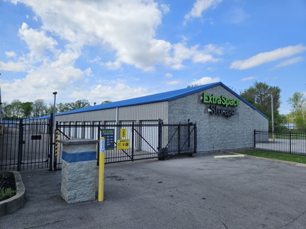 Facility photo: //images.sparefoot.com/medium/22833669ea0a3dd2c03.jpg
