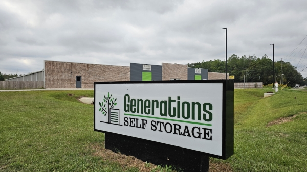 Facility photo: //images.sparefoot.com/medium/22835968963195d5b9b.jpg