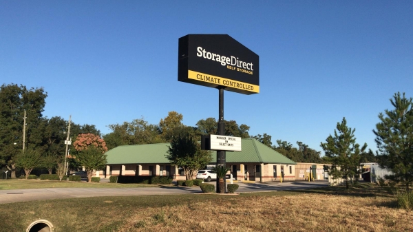 Storage Units at Storage Direct Self Storage - Willowbrook - 9250 Mills Road