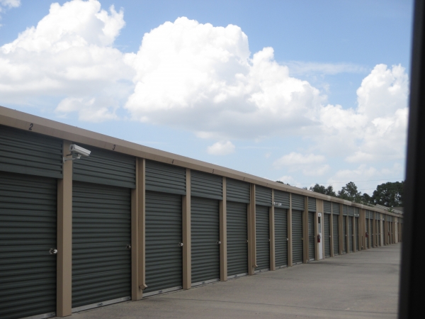 Storage Units at Storage Direct Self Storage - Willowbrook - 9250 Mills Road