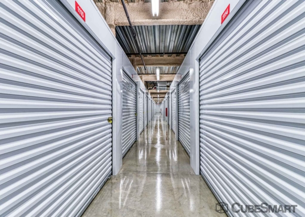 Facility photo: //images.sparefoot.com/medium/22842069ddea93c4ccc.jpg