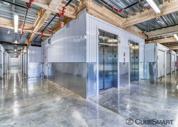 Facility photo: //images.sparefoot.com/medium/22842069df3cc81bc59.jpg