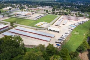 Facility photo: //images.sparefoot.com/medium/22843264669872414c2.jpg