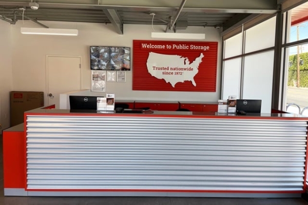 Facility photo: //images.sparefoot.com/medium/2285166a0c6b3ec529f.jpg