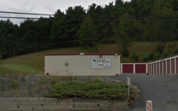 Facility photo: //images.sparefoot.com/medium/2285906776d3cb3b22b.jpg