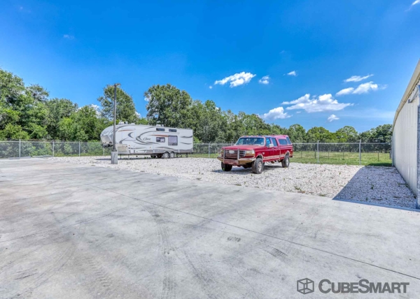 Facility photo: //images.sparefoot.com/medium/228655686f8a7267691.jpg