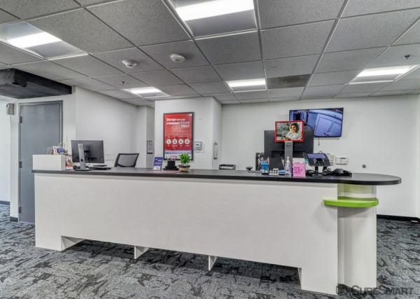 Facility photo: //images.sparefoot.com/medium/22876168e62b5cd1ce1.jpg