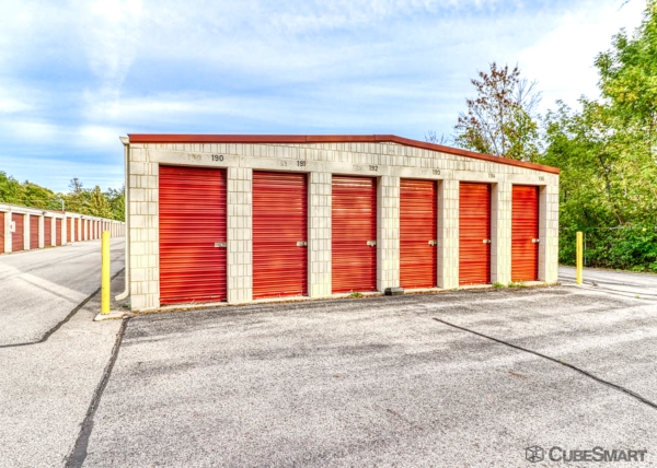 Facility photo: //images.sparefoot.com/medium/228813689079029d083.jpg