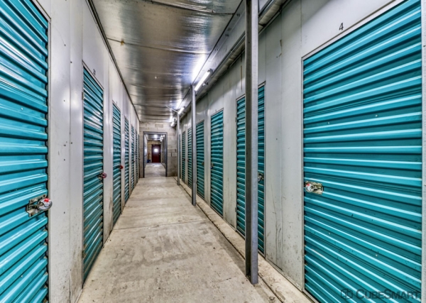 Facility photo: //images.sparefoot.com/medium/22881469e0b3d595a5c.jpg