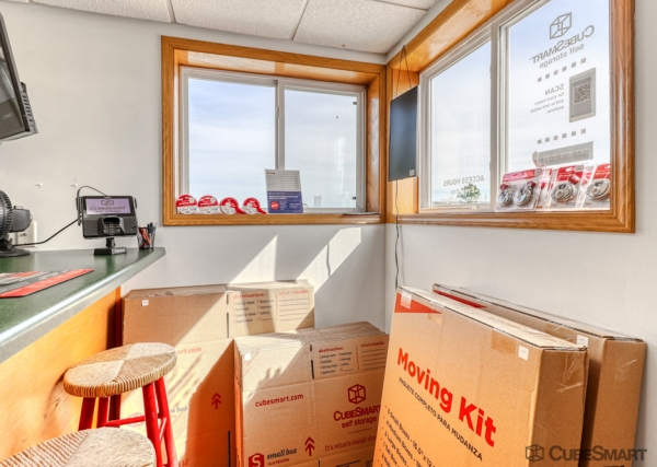Facility photo: //images.sparefoot.com/medium/22881568835ec3edc52.jpg