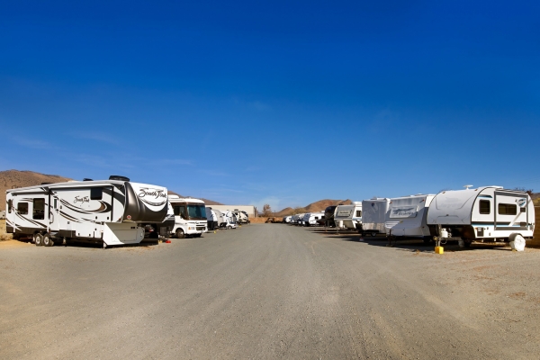Facility photo: //images.sparefoot.com/medium/228820657b37b1e2bce.jpg