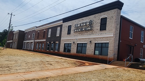 Facility photo: //images.sparefoot.com/medium/228822647f9518497ca.jpg