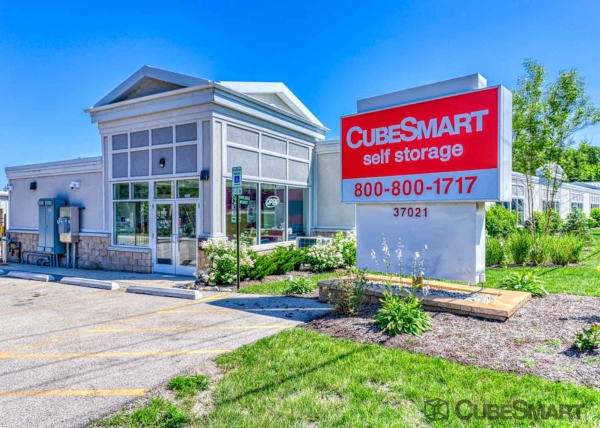 Storage Units at CubeSmart Self Storage IL Beach Park N Sheridan Rd - 37021 North Sheridan Road