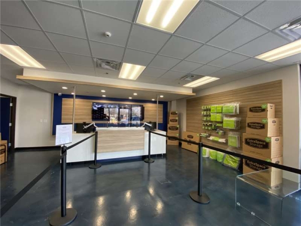 Storage Units at Extra Space Storage - 1939 - Arlington - W Sublett Rd - 1040 West Sublett Road