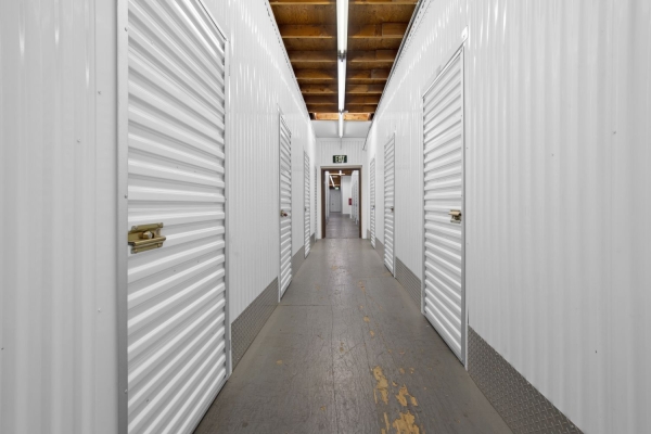 Facility photo: //images.sparefoot.com/medium/22892269942e0a055fa.jpg