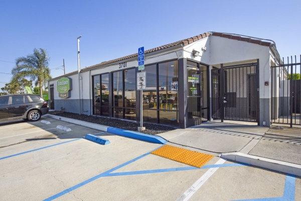 Facility photo: //images.sparefoot.com/medium/22892569942e3235bca.jpg