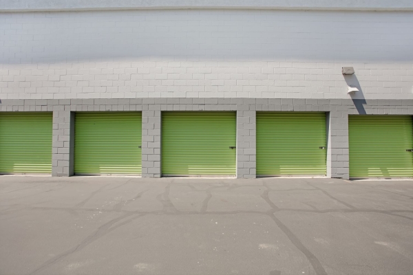 Facility photo: //images.sparefoot.com/medium/228963699432d8c4ad1.jpg