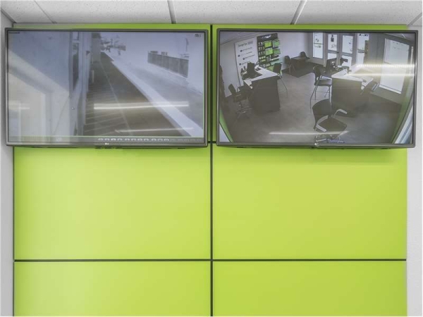 Facility photo: //images.sparefoot.com/medium/22897369943285abd9f.jpg