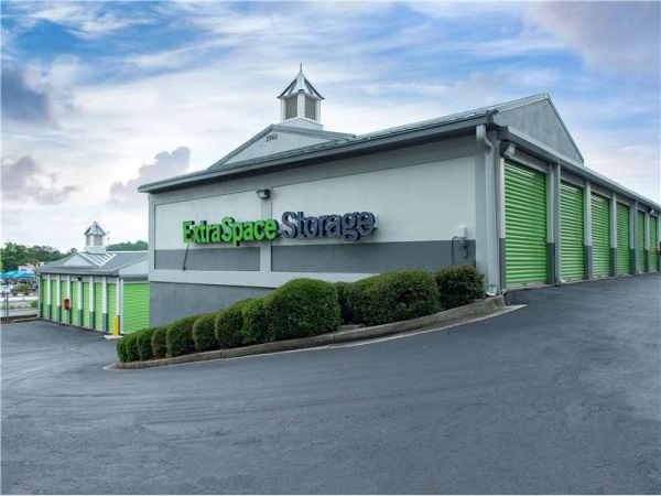 Storage Units at Extra Space Storage - 1313 - Alpharetta - Holcomb Bridge Rd - 2860 Holcomb Bridge Road