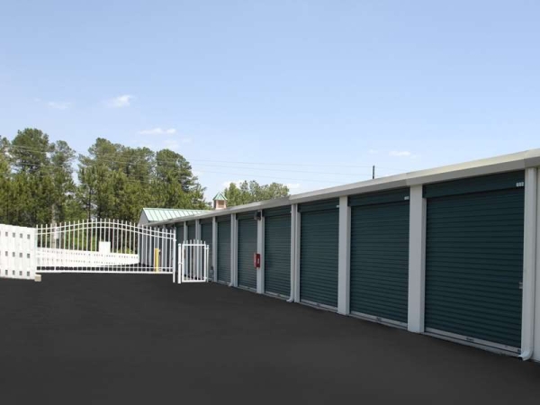 Storage Units at Extra Space Storage - 1313 - Alpharetta - Holcomb Bridge Rd - 2860 Holcomb Bridge Road