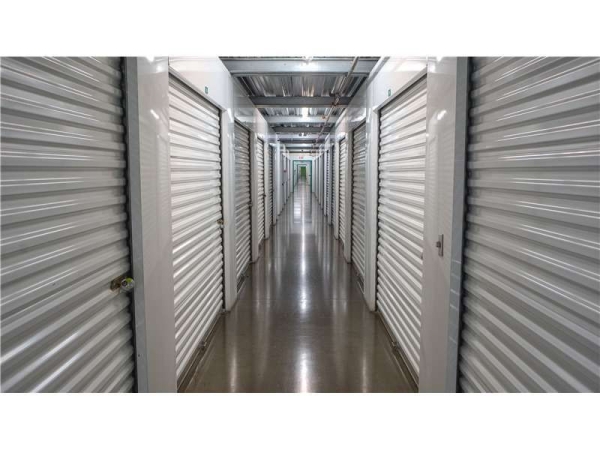 Facility photo: //images.sparefoot.com/medium/228984699432d1bc739.jpg