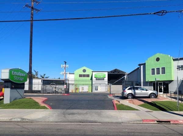 Facility photo: //images.sparefoot.com/medium/228984699432d2a5742.jpg