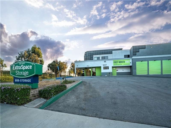 Facility photo: //images.sparefoot.com/medium/22901369943296aa93d.jpg