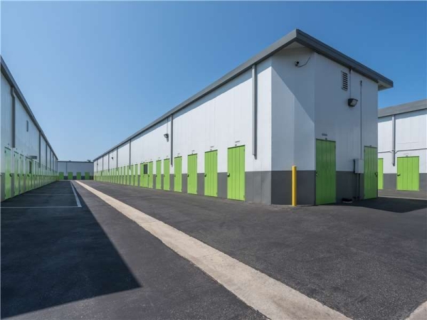 Facility photo: //images.sparefoot.com/medium/2290276994339d64269.jpg